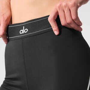 ALO Airlift High-Waist Suit Up Legging